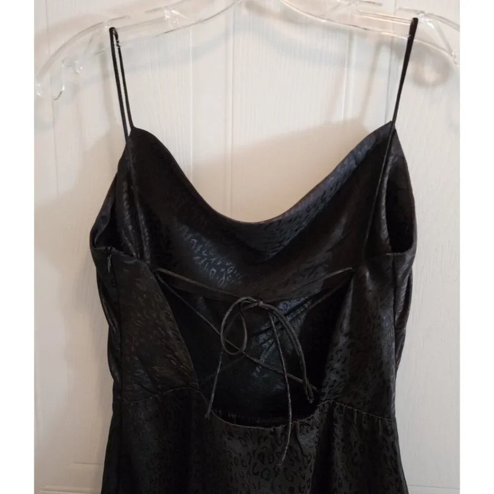 Kendall & Kylie Sleeveless Lace Up Back‎ Mini Dress Black Animal Print Size 0/2